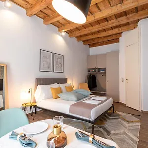  Apartamento Beplace Magenta Italia